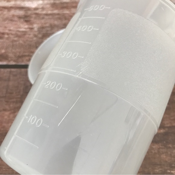 Tupperware Jello Mold Set, Measure Cups, water bottle containers - Picture 14 of 16